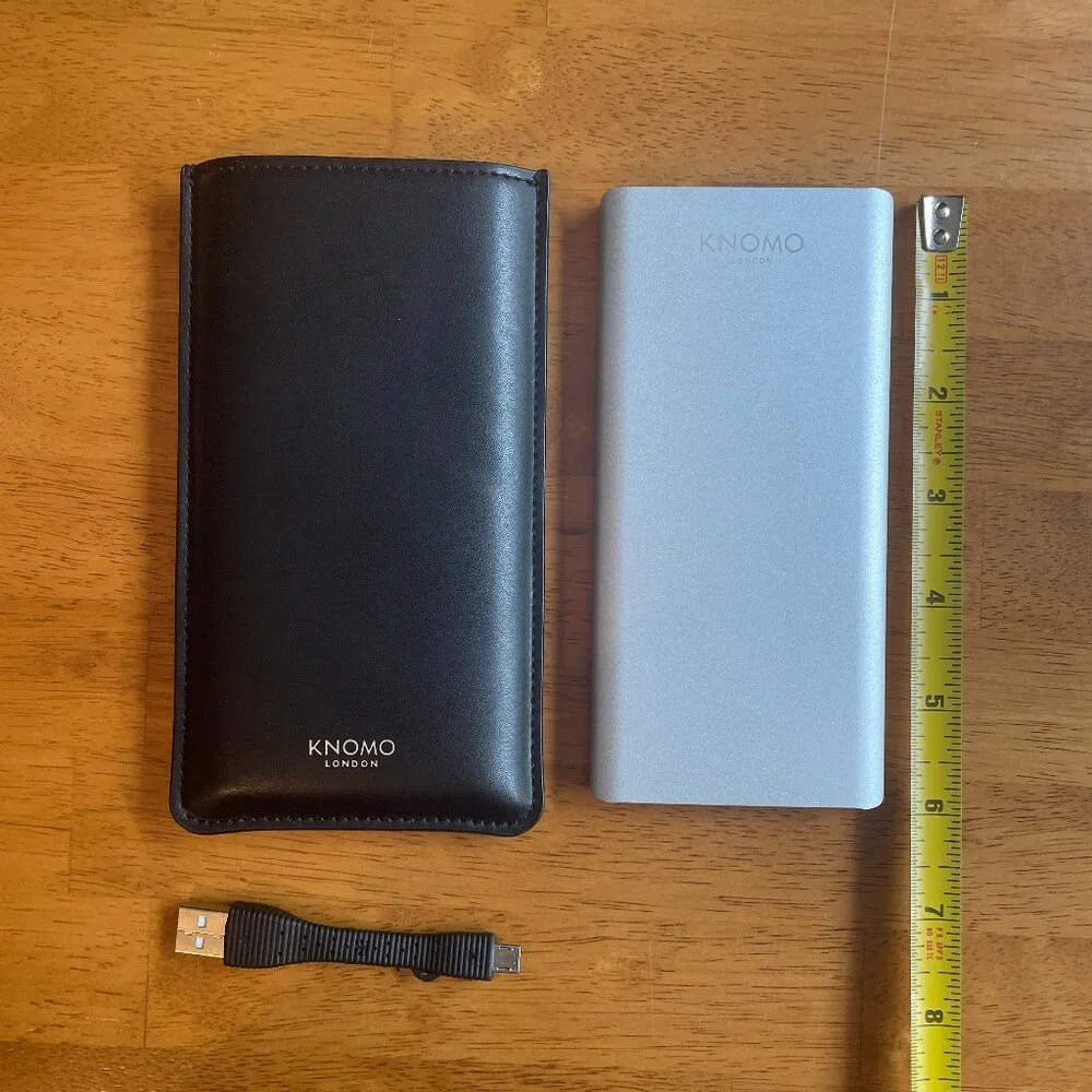KNOMO London 10,000 mAh portable battery power pack with case